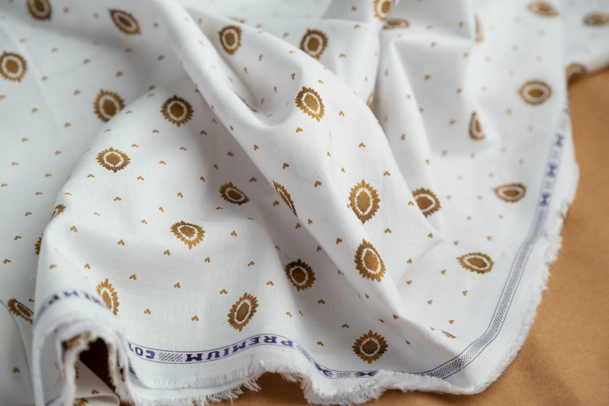 Lantern Print Hemp Fabric | White & Gold | Organic | 145gsm | 147cm Wide - Image 2