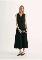 Lightweight and zero-pressure cupro linen textured anti-wrinkle V-neck sleeveless A-line dress - Image 6