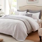 White Microfiber 3-Piece 150GSM Bedspread Set - Queen Size - Image 4