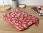 Housse pour MacBook Air/Pro 13″ - Pattern ²Life Botanic Rouge - Image 5
