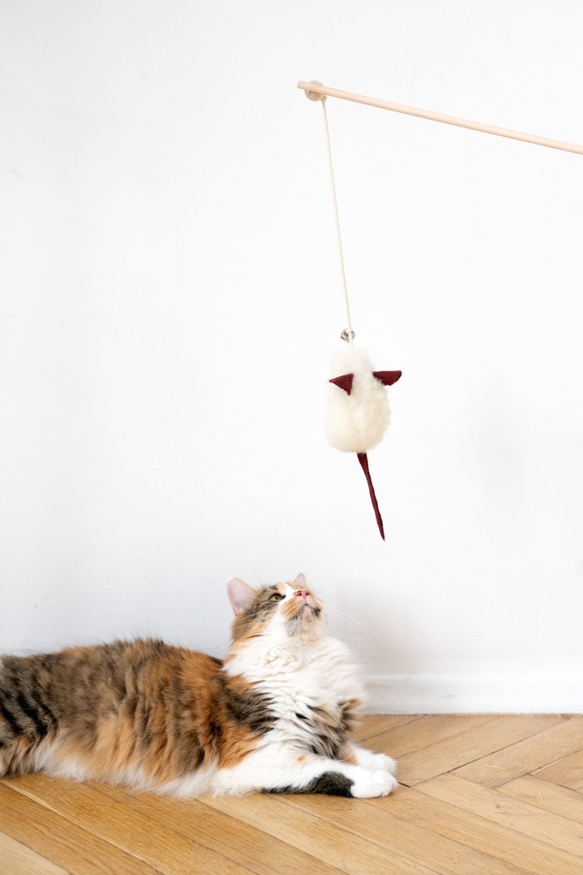 Natural Sheepskin Cat Toy: Mouse - Image 1