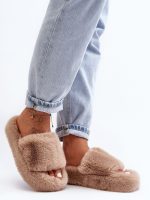 Slippers model 190672 Step in style