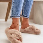 Slippers model 199896 Step in style