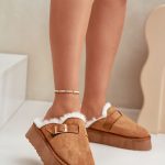 Slippers model 203747 Step in style