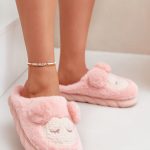 Slippers model 203750 Step in style