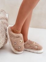 Slippers model 204955 Step in style