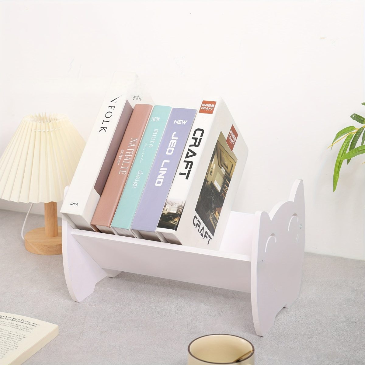 Charming Cat-Themed Bookshelf Display Stand - Image 5