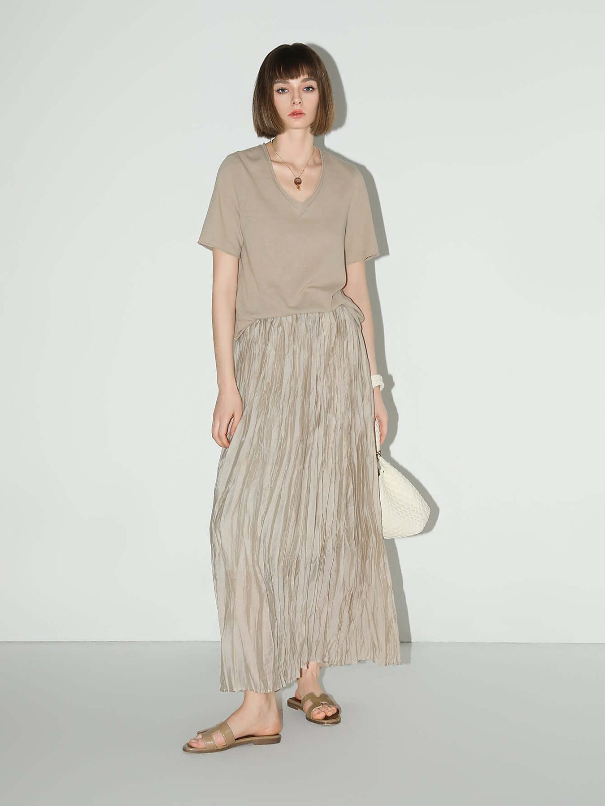 Mocha V-Neck Cotton Short-Sleeve Tee - Image 3