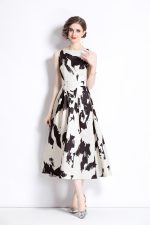 Vibrant Abstract Fitted Waist A Line Dress - Image 7