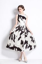 Vibrant Abstract Fitted Waist A Line Dress - Image 3